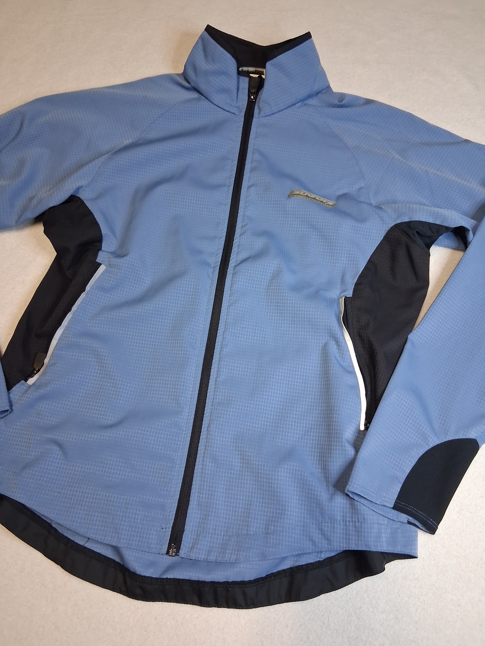 SUGOI Light Blue and Black Women's Cycling Jacket - Picture 3 of 9